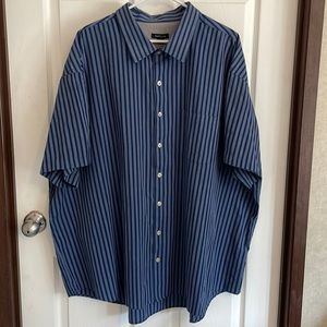 Van Heusen Short Sleeve Button Down Shirt- Size 4XL